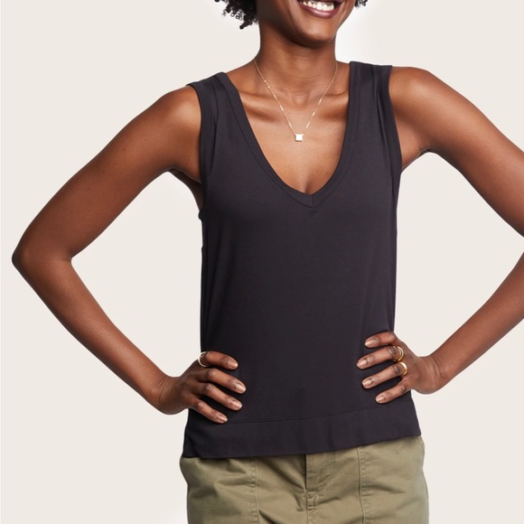 Able Tops - NWT ABLE Angela Drapey Tank in black